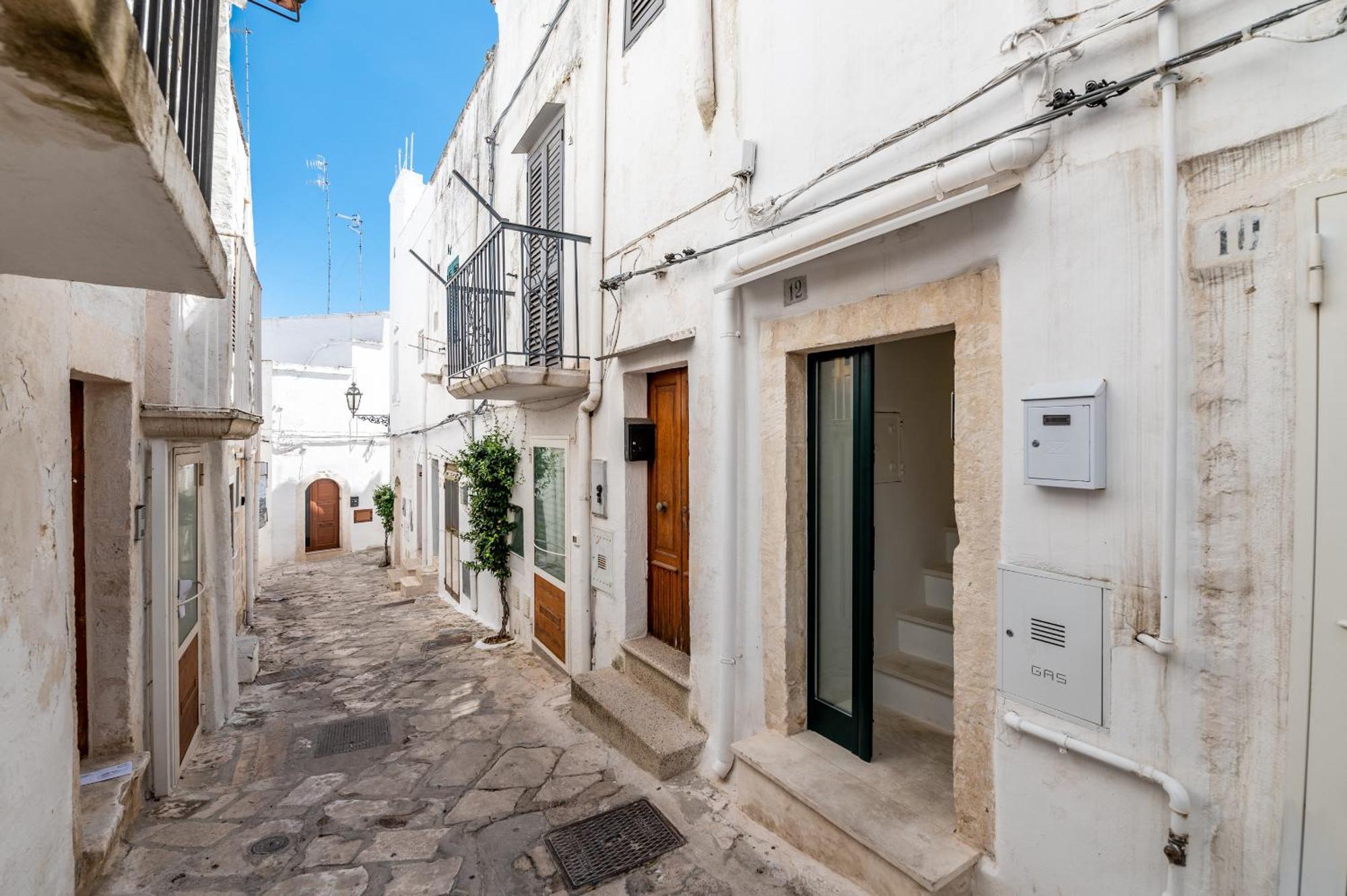 Ostuni Style - 2 Terraces With Sea Views Apartment Exterior photo
